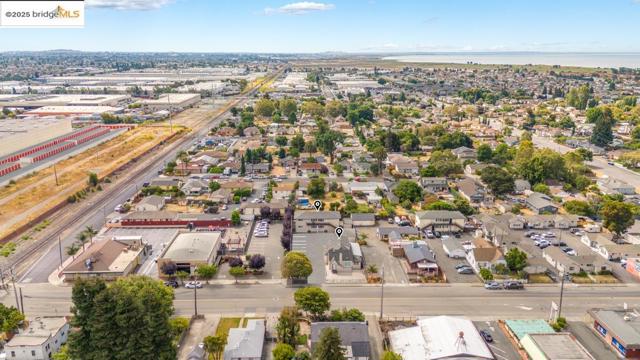 2090 Marina Blvd, San Leandro CA: https://media.crmls.org/mediaz/a23fbe26-66e8-44de-b7b5-d52bd0575244.jpg