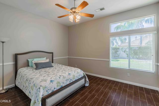 15617 Screaming Eagle Avenue, Bakersfield CA: https://media.crmls.org/mediaz/a23fdf79-9605-4d48-bc9b-5b14fdb54357.jpg