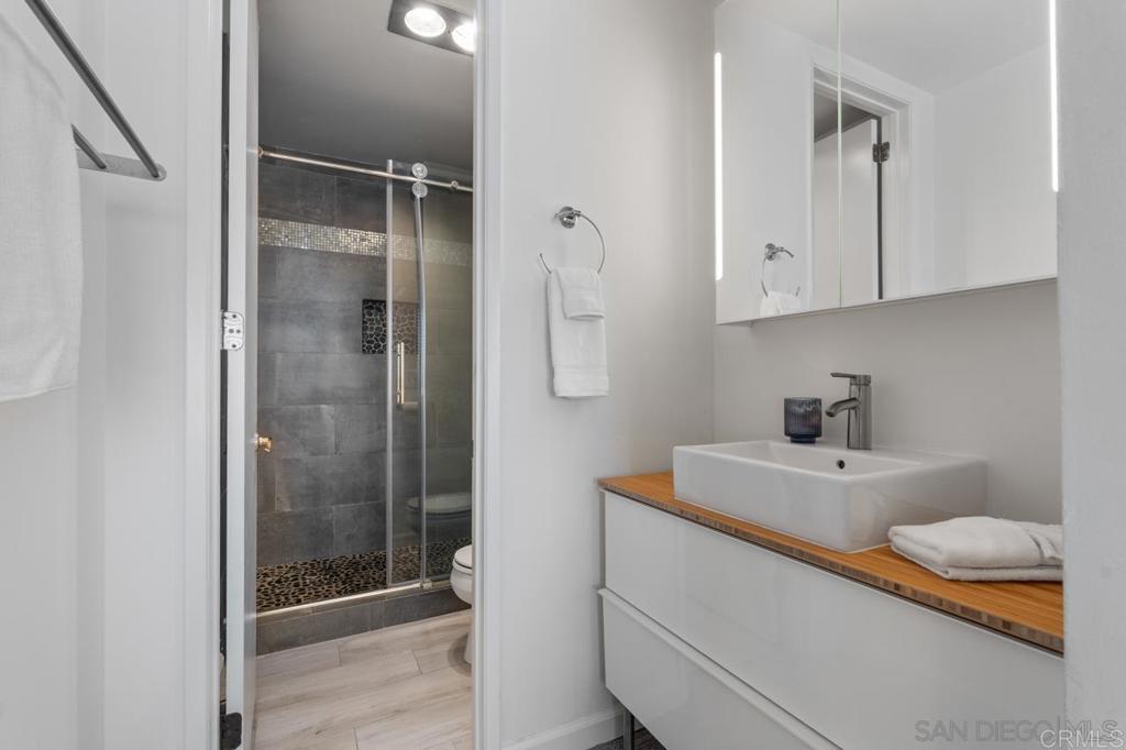 725 Redondo Court - photo 14