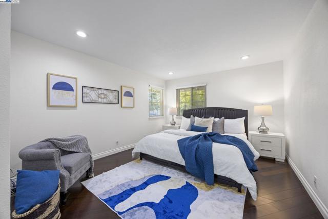 Image 16 of 34 For 2859 El Capitan Dr