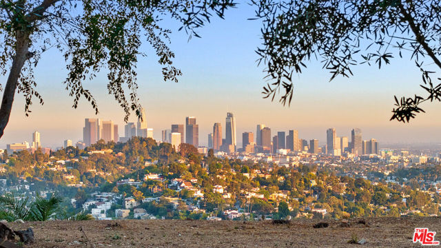 3775 Amesbury Road, Los Angeles CA: https://media.crmls.org/mediaz/a2428b39-67fd-4499-a753-64b0547948b4.jpg