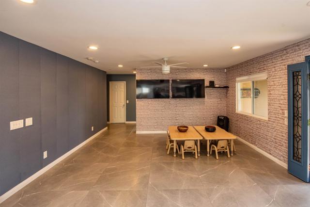 Image 21 of 30 For 17892 Creciente Way