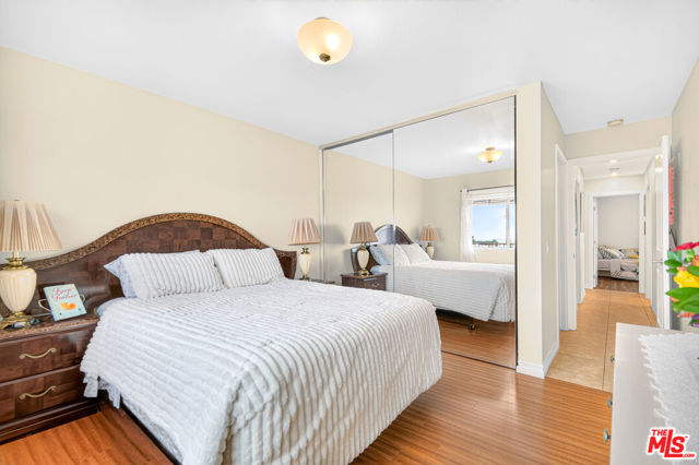 200 East Surfside Drive photo 6