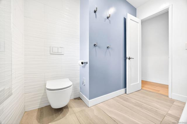 660 Cabrillo Ave, Coronado CA: https://media.crmls.org/mediaz/a2434b15-1a36-44a9-ba7e-3e66d3efda5a.jpg