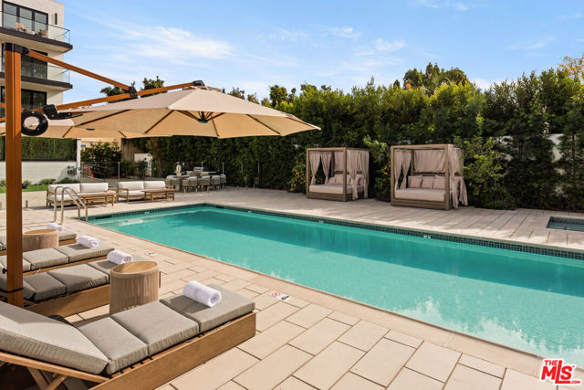 Drew Fenton | 505 S Barrington Avenue Los Angeles CA | MLS: 7082117