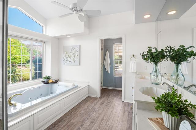 549 Eldorado Drive, Escondido CA: https://media.crmls.org/mediaz/a2444db9-aab8-4c46-b184-2e6cab657789.jpg