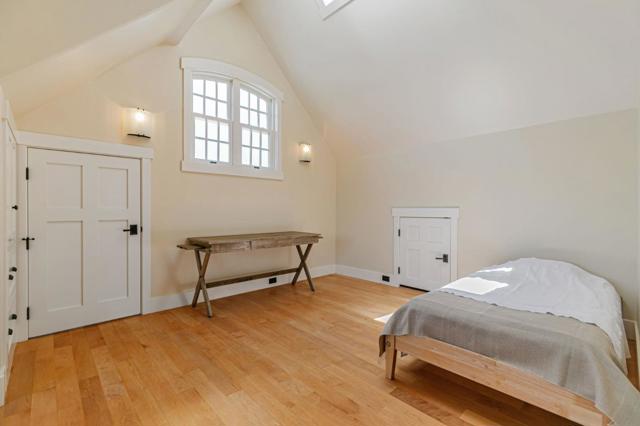 5005 Emerald Street, Capitola CA: https://media.crmls.org/mediaz/a2452ea8-05a9-4dff-946c-1257ce53bc7e.jpg