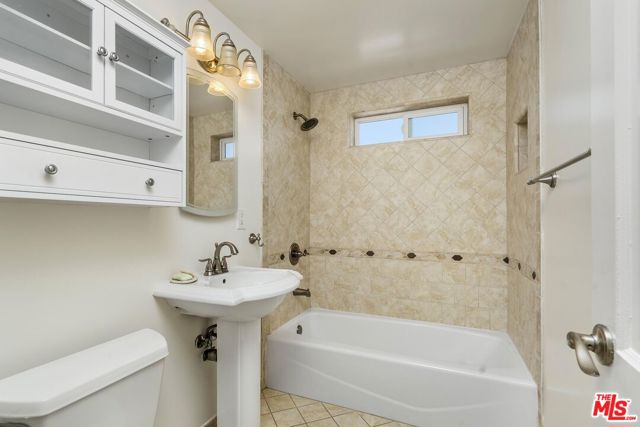 6317 Orion Avenue, Van Nuys CA: https://media.crmls.org/mediaz/a24549ca-a092-4406-9a31-8c99ccbd9f6c.jpg