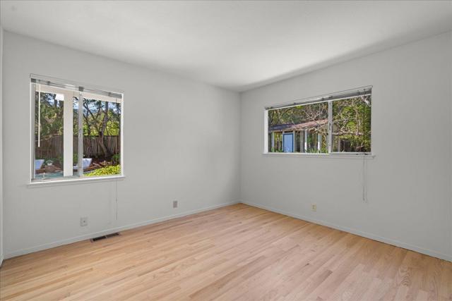 14721 Live Oak Lane, Saratoga CA: https://media.crmls.org/mediaz/a2458be1-70c4-4a1b-b800-f46133f633ae.jpg