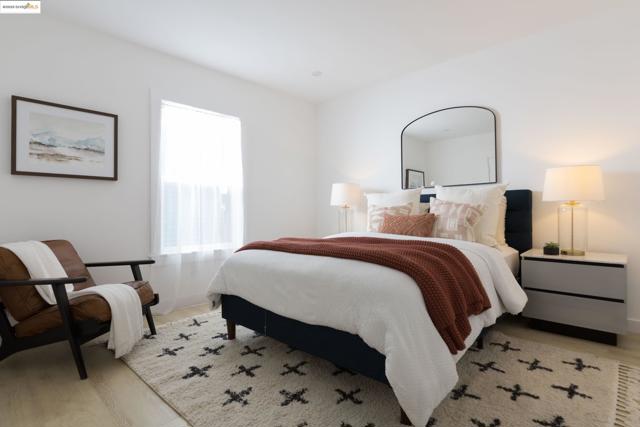 3508 Lyon Ave, Oakland CA: https://media.crmls.org/mediaz/a2465b45-1611-4b0f-bae1-f73ece98ecae.jpg