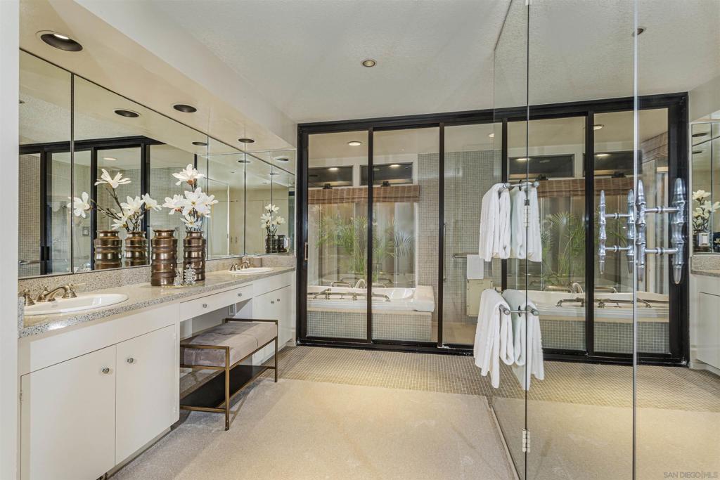 MLS #250036694SD image #30