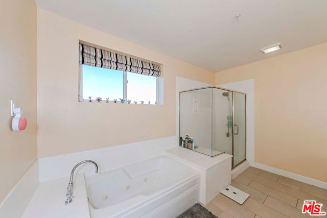 4644 Coldwater Canyon Avenue, Studio City CA: https://media.crmls.org/mediaz/a2484262-3540-47d4-b961-1b98657ce0ab.jpg