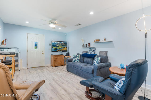 356 Laguna Terrace, Simi Valley CA: https://media.crmls.org/mediaz/a248ea54-6d6c-4f07-b4db-2e520f2feaa9.jpg