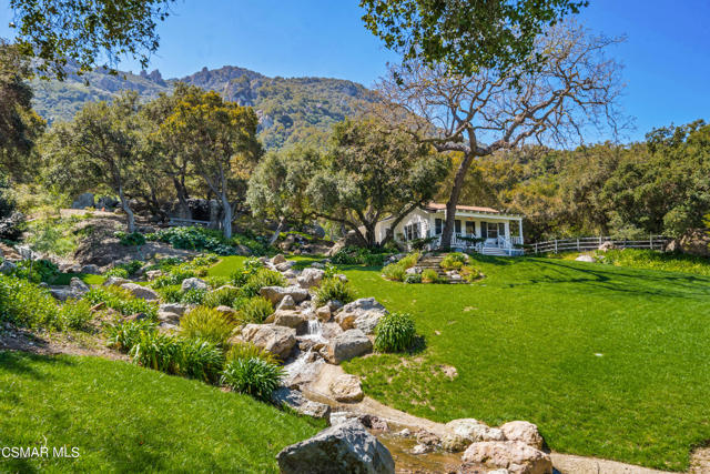 1464 Hidden Valley Road, Thousand Oaks CA: https://media.crmls.org/mediaz/a24991d4-d68d-4480-86db-6d9520651769.jpg