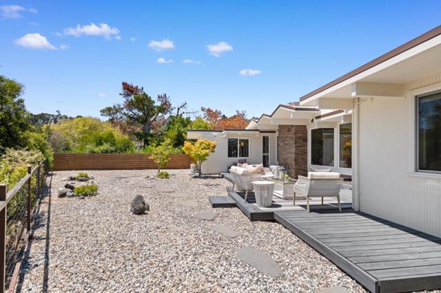 2989 Dolores Way, Burlingame CA: https://media.crmls.org/mediaz/a24a5a49-1ff8-4e27-ab84-881f0f3c11de.jpg