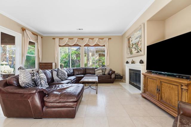 Detail Gallery Image 13 of 73 For 15141 Post Oak Ln, El Cajon,  CA 92021 - 3 Beds | 3/1 Baths