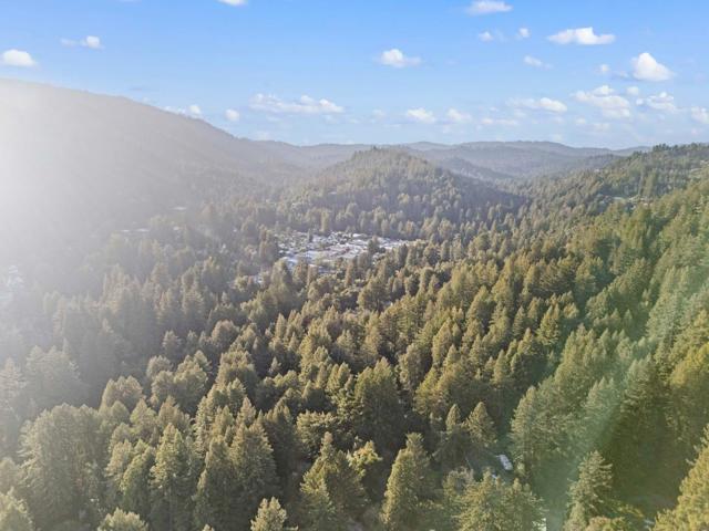 241 Redwood Way, Boulder Creek CA: https://media.crmls.org/mediaz/a24b110e-2ab5-41bf-b0d2-25dbf8f9df14.jpg