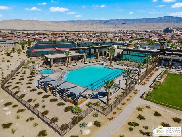 12 Pinotage, Rancho Mirage CA: https://media.crmls.org/mediaz/a24b3234-6df2-4616-91fd-2877c0e247c2.jpg