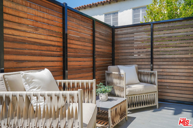 1655 Greenfield Avenue, Los Angeles CA: https://media.crmls.org/mediaz/a24b3abd-6860-4e91-b87a-930eb3ff7b0d.jpg