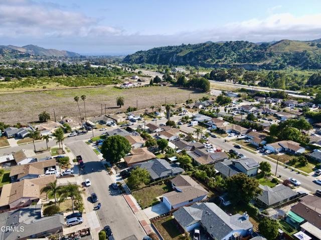 5063 Cypress Lane, Ventura CA: https://media.crmls.org/mediaz/a24cce38-abd5-4320-9186-826f729e1f61.jpg