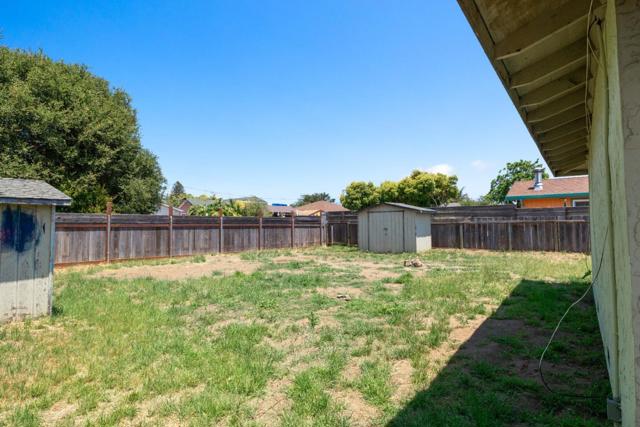 2158 17th Avenue, Santa Cruz CA: https://media.crmls.org/mediaz/a24ce157-2db4-4ea3-8dea-0fc509a8e443.jpg