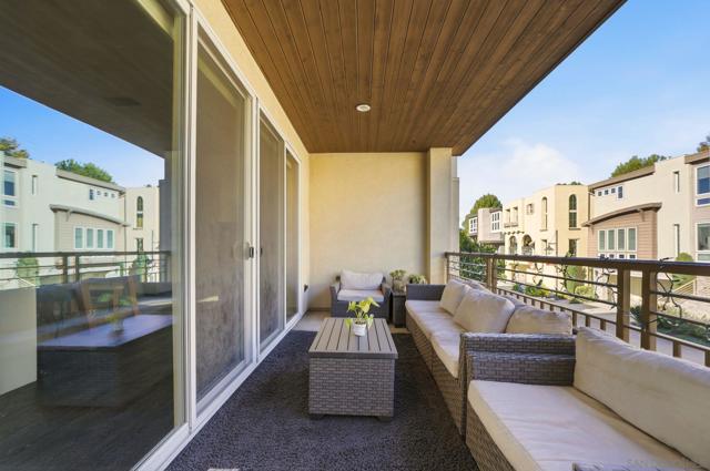 8337 Summit way, San Diego CA: https://media.crmls.org/mediaz/a24ce907-30b9-4cc0-b19e-45ea3ae4c134.jpg