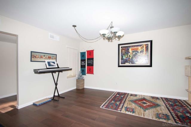 17453 Plaza Cerado, San Diego CA: https://media.crmls.org/mediaz/a24e2471-dcb8-46ad-ba01-a95508a51824.jpg