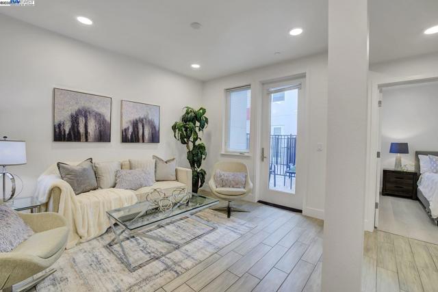 42111 Osgood Rd, Fremont CA: https://media.crmls.org/mediaz/a24e454e-1090-490b-b29c-1941232a5f8f.jpg