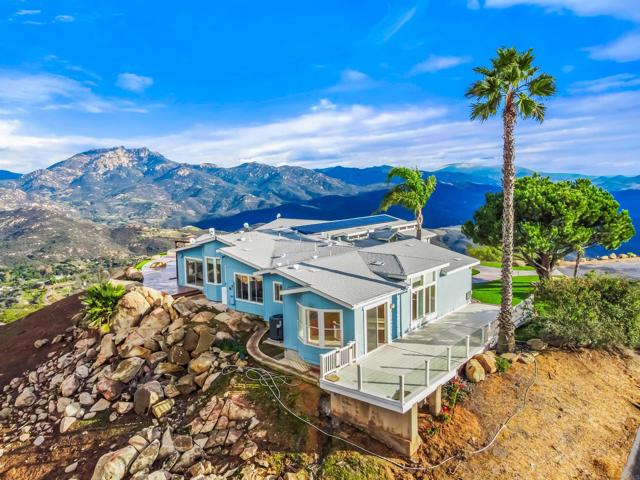 Detail Gallery Image 2 of 40 For 15351 Isla Vista Rd, Jamul,  CA 91935 - 4 Beds | 4 Baths