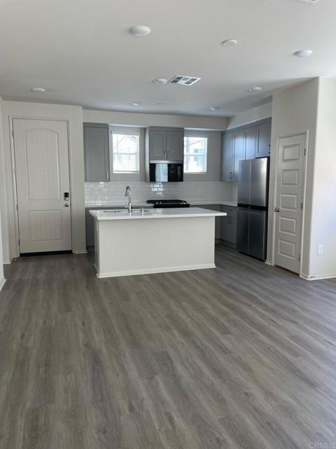 Detail Gallery Image 9 of 34 For 28325 via Moscotel, Temecula,  CA 92591 - 3 Beds | 2/1 Baths