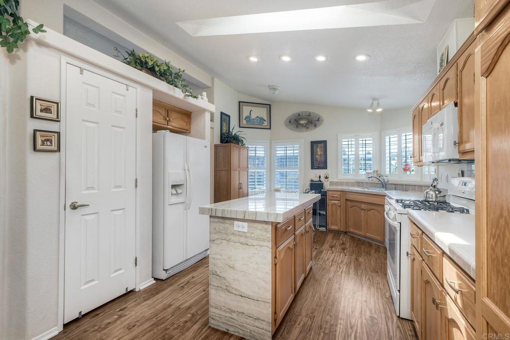 444 El Camino Real - photo 18