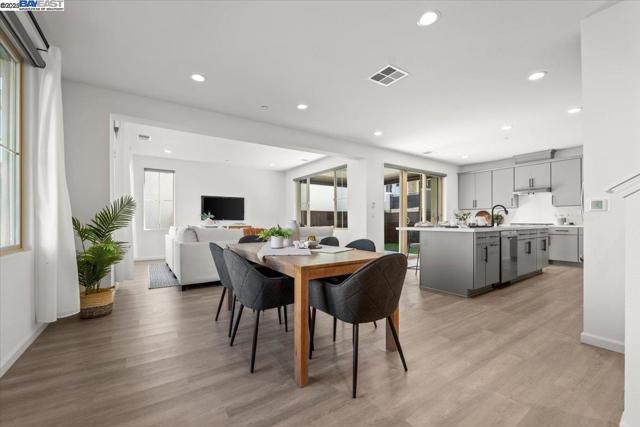 6017 Basaltina Pl, Dublin CA: https://media.crmls.org/mediaz/a250c2f5-5f21-4f7d-b403-f8a0292bdd64.jpg