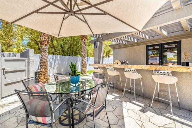 28 Clancy Lane S Lane, Rancho Mirage CA: https://media.crmls.org/mediaz/a25129ad-7c41-4537-b7c5-755a3f67ad9d.jpg