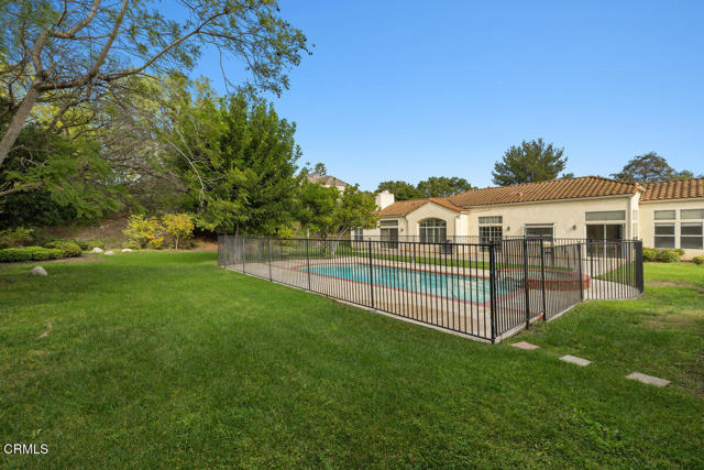 1251 Via Latina Drive, Camarillo CA: https://media.crmls.org/mediaz/a2515234-f2e0-4417-8116-896b1cc23562.jpg