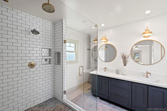4725 Adams Ave, San Diego CA: https://media.crmls.org/mediaz/a2534abf-0674-4d6f-8195-5daaef637b45.jpg