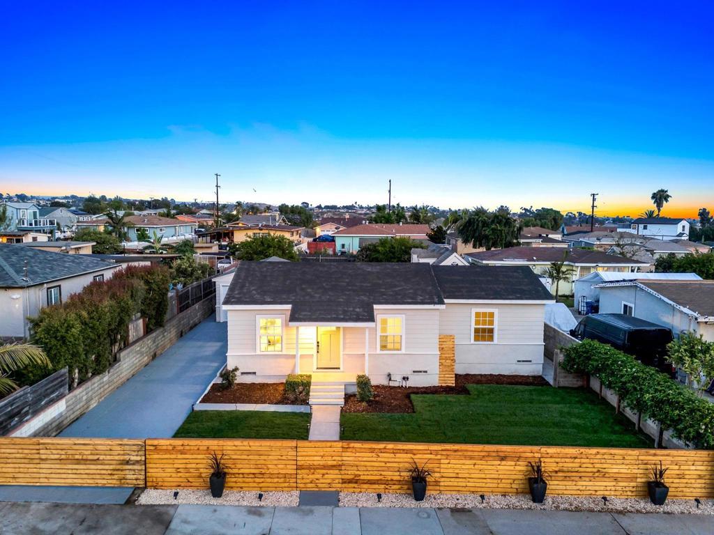 5451 ROSWELL