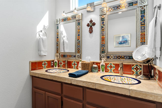 54510 Avenida Alvarado, La Quinta CA: https://media.crmls.org/mediaz/a2549399-b52e-4e7b-8fd2-ab6155d77f66.jpg