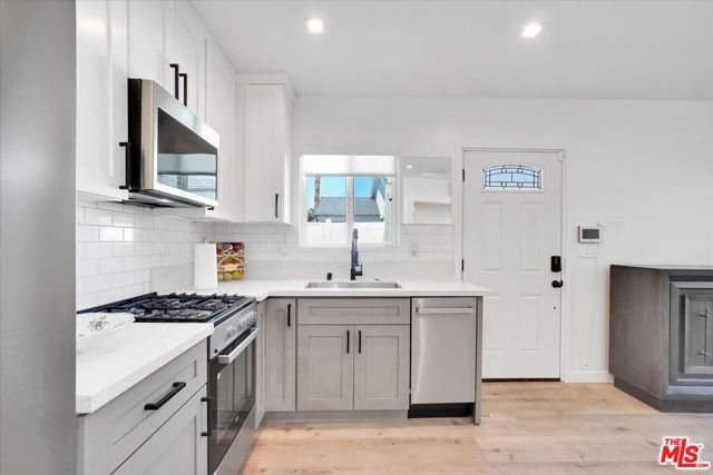 14642 Runnymede Street, Van Nuys CA: https://media.crmls.org/mediaz/a254a878-d0ad-4436-be27-b572548dfd7b.jpg