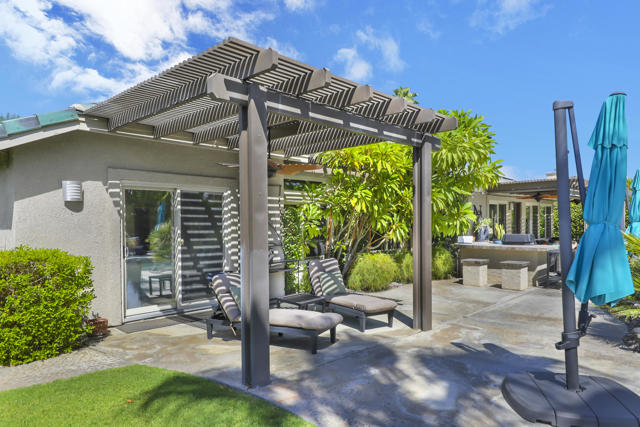58 Sutton Place E, Palm Desert, CA 92211