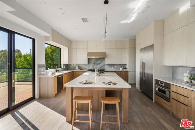 5675 Calpine Drive, Malibu CA: https://media.crmls.org/mediaz/a25852f4-5750-40d8-8633-bb63c20584d3.jpg