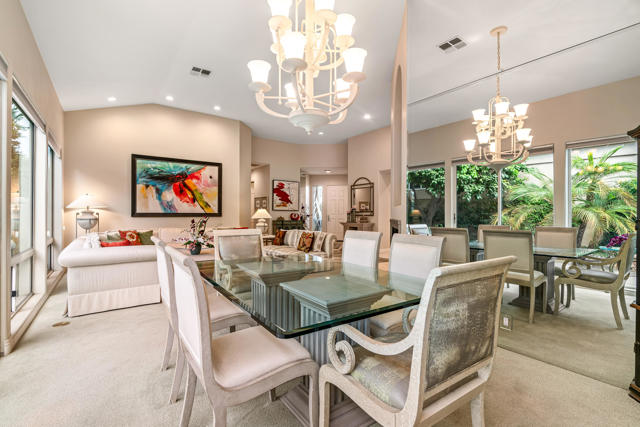 75063 Spyglass Drive, Indian Wells CA: https://media.crmls.org/mediaz/a25af3eb-688f-4314-87ca-3093f134d16a.jpg