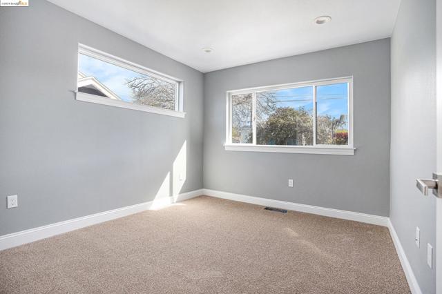 Image 33 of 55 For 2804 Acton St