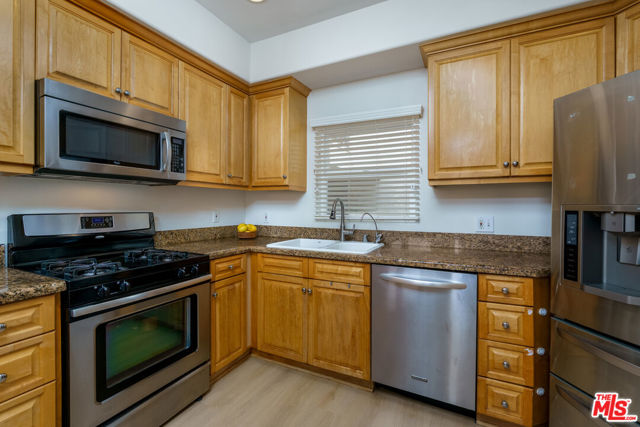 4400 Cartwright Avenue, 203 photo 6