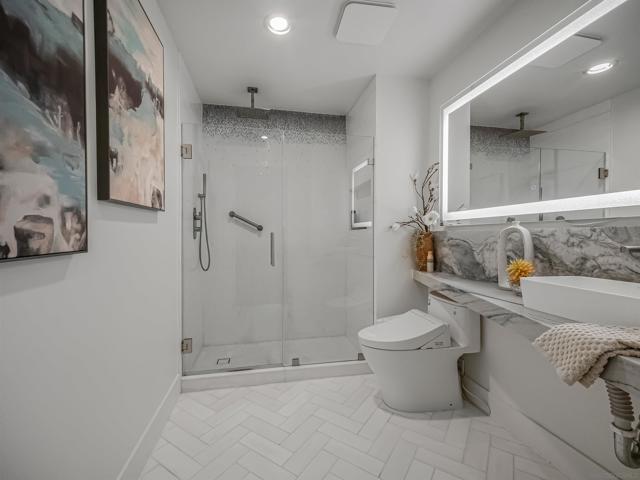 1325 Pacific Hwy, San Diego CA: https://media.crmls.org/mediaz/a25c4458-97ad-498d-890d-a25420a85791.jpg