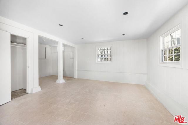 2411 St George Street, Los Angeles CA: https://media.crmls.org/mediaz/a25cab6e-3acb-4997-a570-9a9ae86a70a5.jpg
