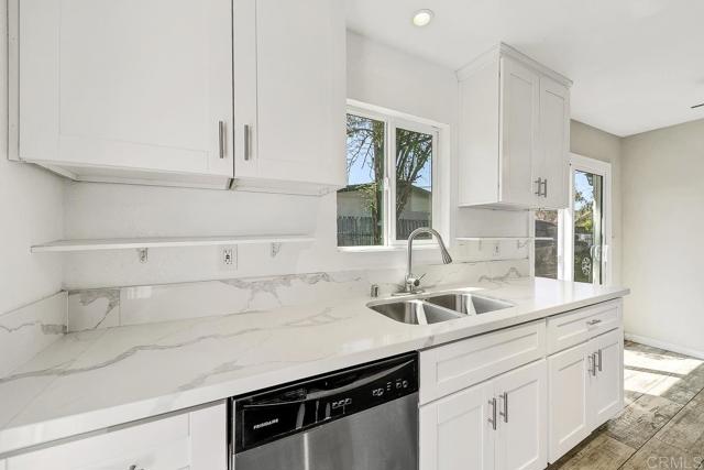 Detail Gallery Image 12 of 27 For 1215 E Mission Ave, Escondido,  CA 92027 - 3 Beds | 1 Baths