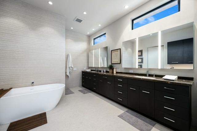 2779 Princess Lane, Palm Springs CA: https://media.crmls.org/mediaz/a25de9c1-52a7-46aa-b5ce-aefddd8fe32d.jpg