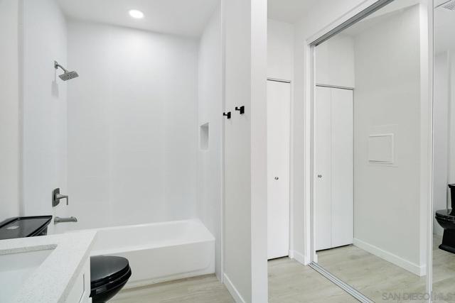 Image 24 of 38 For 5845 Friars Rd  1206