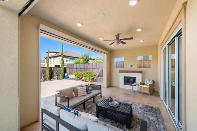 7152 Aubrey Way, Dublin CA: https://media.crmls.org/mediaz/a25f07f0-6b89-456c-93e4-2d35f75cec3e.jpg
