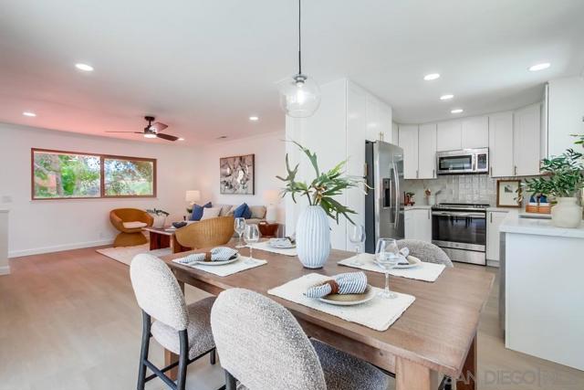 3113 Avenida Topanga, Carlsbad CA: https://media.crmls.org/mediaz/a25f8f49-939e-4c3b-8e01-509cb22a6d17.jpg